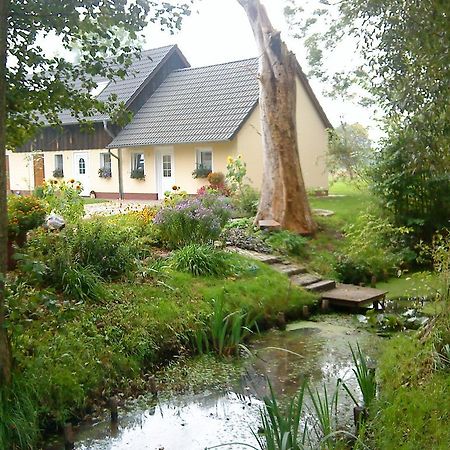 Ferienwohnung Am Storchennest Schmogrow エクステリア 写真